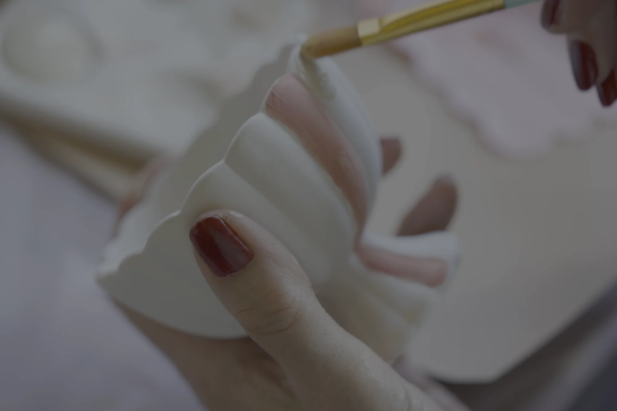 Close-up keramiek schilderen